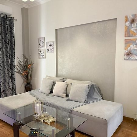 2 Bedrooms Apartment Center Of Athens 4 Min Subway المظهر الخارجي الصورة